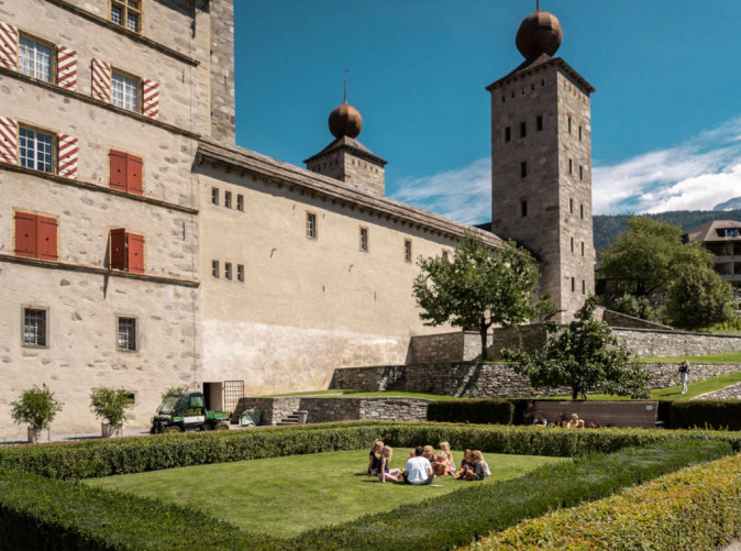 0061_ST_Schoene Aussichten Touristik_Brig-Stockalper-castle_61578